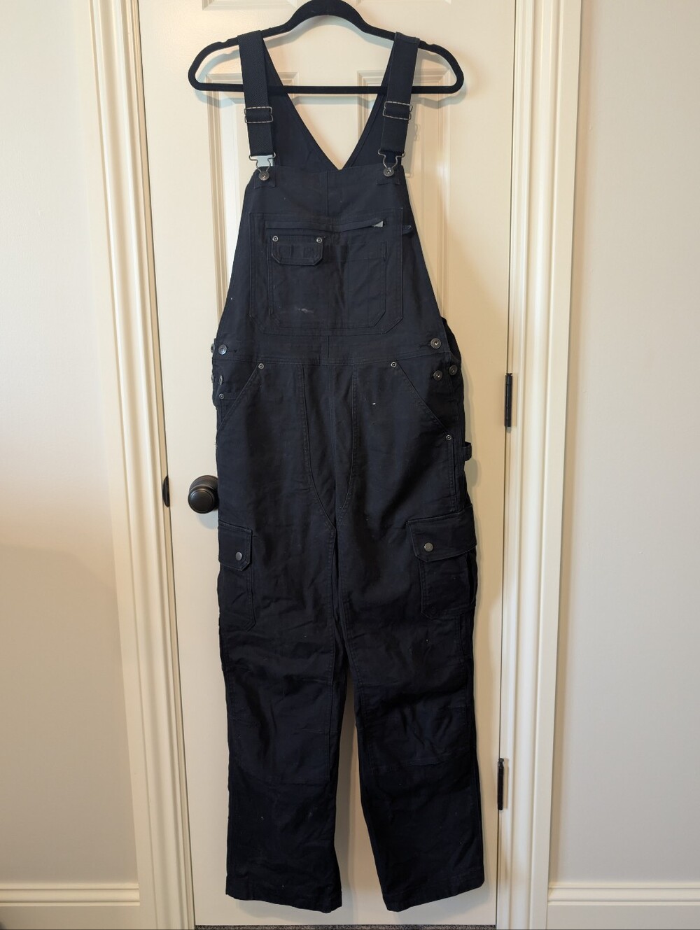 Duluth Trading Co Black Cargo Bib Overalls Workwear Size M x 31